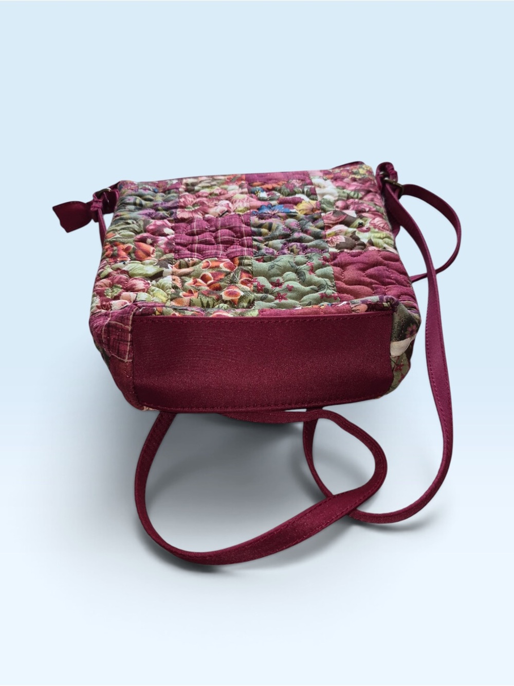 Quilted Floral Patchwork Crossbody Bag in Burgundy